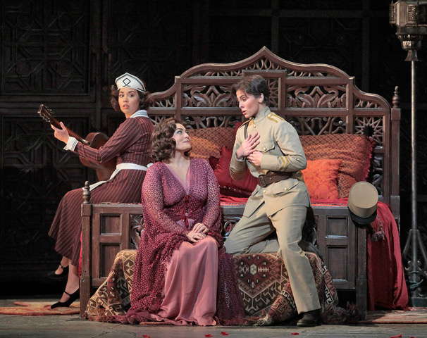 The three divas at New York Metropolitan Opera - from left to right: Nadine Sierra, Isabel Leonard and Ailyn Pérez. Photo © 2018 Ken Howard
