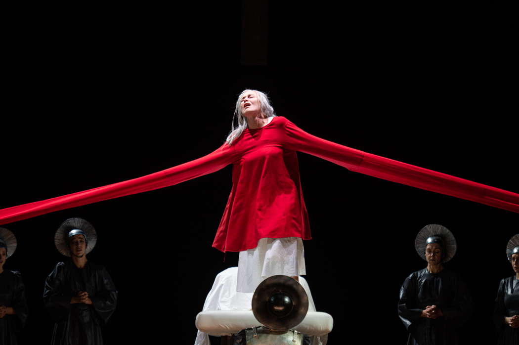 Anna Caterina Antonacci as Madame de Croissy in Opera di Roma's production of Poulenc's 'Dialogues des Carmelites'. Photo © 2022 Fabrizio Sansoni