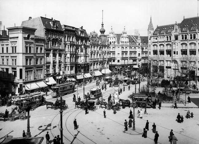 Berlin's Spittelmarkt in 1896