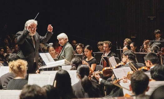 The UCB Symphony Orchestra performing Britten's 'Young Person's Guide' on 3 November 2023 with Carol Christ narrating and David Milnes conducting. Photo © 2023 Ricky Chen