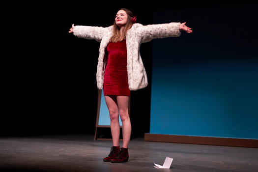 A tart with a heart - and a touch of style. Niamh Murphy as Métella in Opera Warwick's production of Offenbach's 'La Vie Parisienne'. Photo © 2019 Gabrielė Stravinskaitė