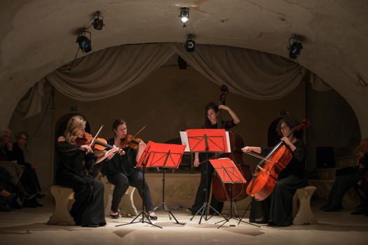 Red4Quartet playing Rossini at Il Teatro di Documenti. From left to right: Marlène Prodigo (violin), Lavinia Morelli (violin), Anita Mazzantini (double bass) and Sara Gentile (cello). Photo © 2019 Lorenzo Marquez