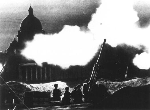 Anti-aircraft gun fire during the siege of Leningrad in 1941