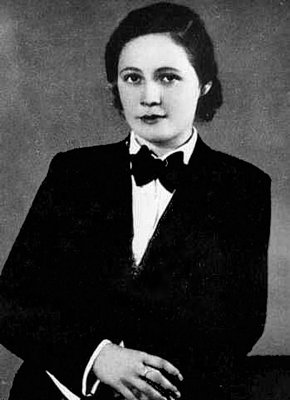 Vítězslava Kaprálová in 1935