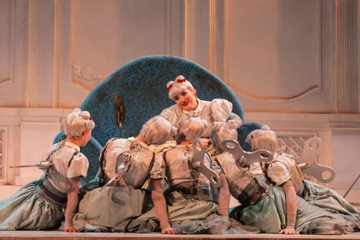 Teresa Iervolino in the title role of Rossini's 'La Cenerentola' for Opera Roma. Photo © 2019 Yasuko Kageyama