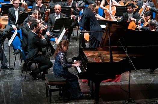 Lilya Zilberstein playing Tchaikovsky with Fabio Luisi and the Orchestra of the Maggio Musicale Fiorentino at the Chigiana International Festival. Photo © 2019 Roberto Testi