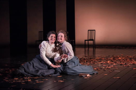 Shelley Jackson as Tatyana and Angharad Lyddon as Olga in 'Eugene Onegin' at the Buxton Festival. Photo © 2019 Genevieve Girling