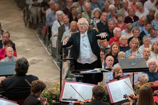 Hereford's Geraint Bowen generates a stirring performance of Handel's 'Israel in Egypt', in the edition by Mendelssohn. Photo © 2019 Michael Whitefoot
