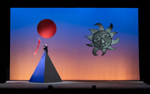 A scene from Alexander Calder's 'Work in Progress' at Teatro dell'Opera di Roma. Photo © 2019 Yasuko Kageyama