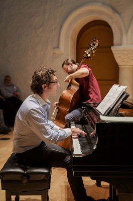 Teddy Abrams, piano; and Nathan Farrington, double bass. Photo © 2019 Justin Fields