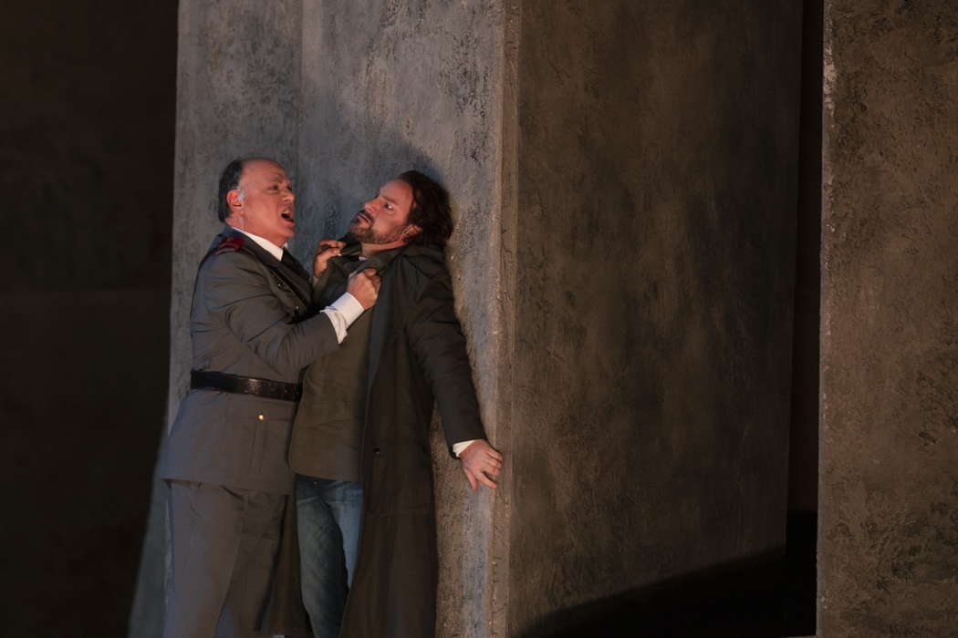 Roberto Frontali as Montfort and John Soborn as Henry in Opera di Roma's 'Les Vêpres Siciliennes'. Photo © 2019 Yasuko Kageyama