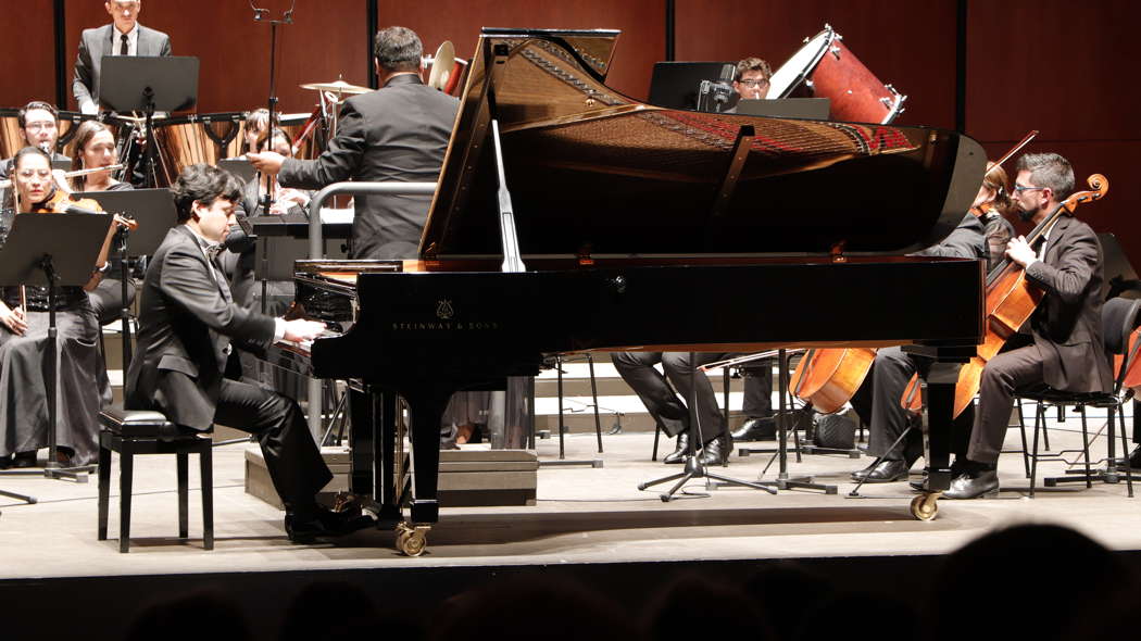 Danor Quinteros playing Beethoven's 'Emperor' Concerto with Paulo Macías and The Municipal Symphonic Orchestra of Copiapó at Frutillar Music Weeks