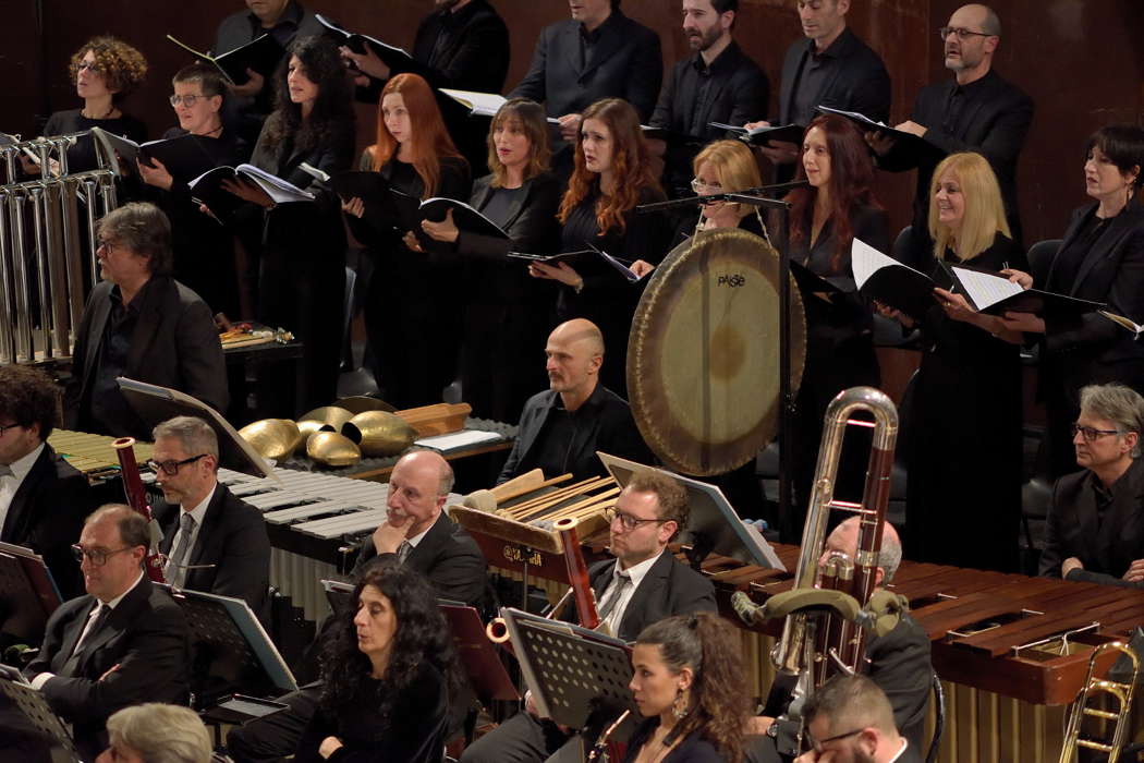 Members of Ready-Made Ensemble and Ensemble Ars Ludi performing in Bruno Maderna's 'Hyperion' in Rome on 4 February 2020. Photo © 2020 Claudio Rampini