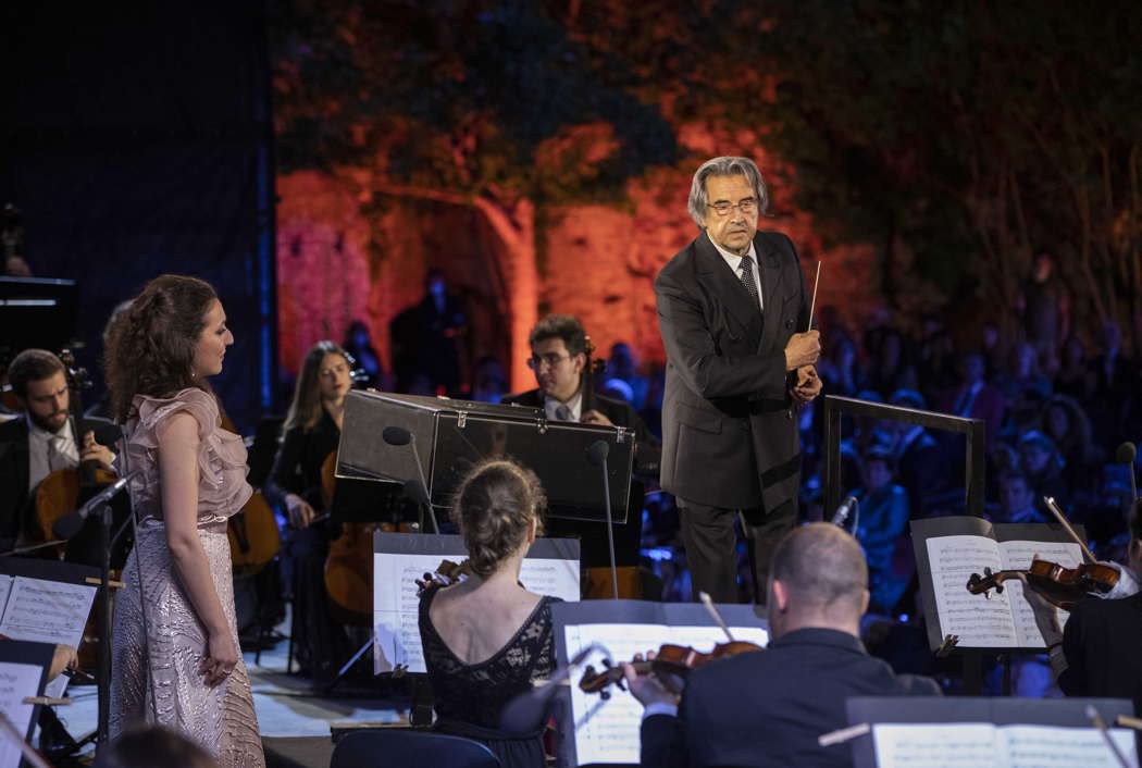 Riccardo Muti conducting the Cherubini Orchestra on 21 June. Photo © 2020 Silvia Lelli
