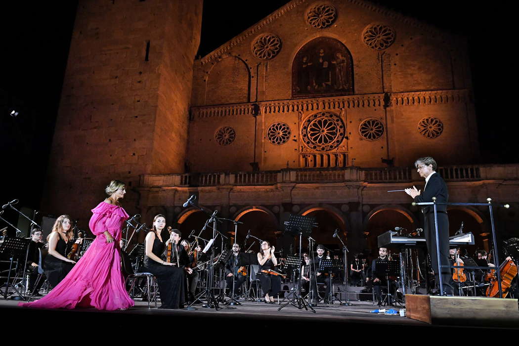 A scene from the first performance of 'Arianna, Fedra e Didone' by Silvia Colasanti at the 2020 Festival dei Due Mondi in Spoleto. Photo © 2020 Maria Laura Antonelli