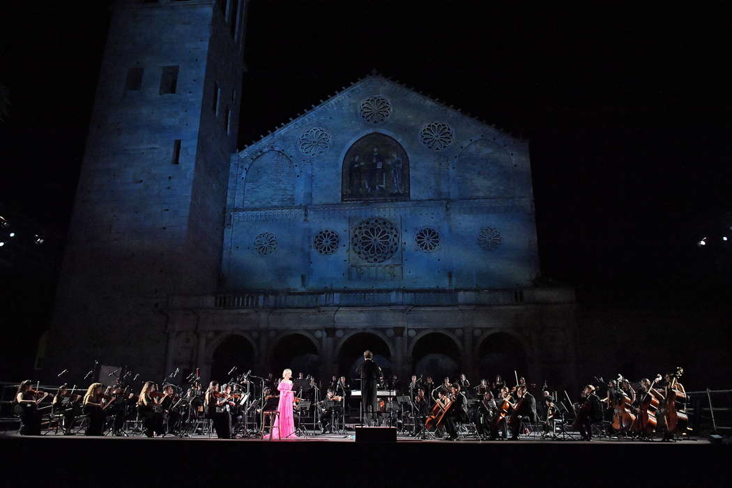 A scene from the first performance of 'Arianna, Fedra e Didone' by Silvia Colasanti at the 2020 Festival dei Due Mondi in Spoleto. Photo © 2020 Maria Laura Antonelli