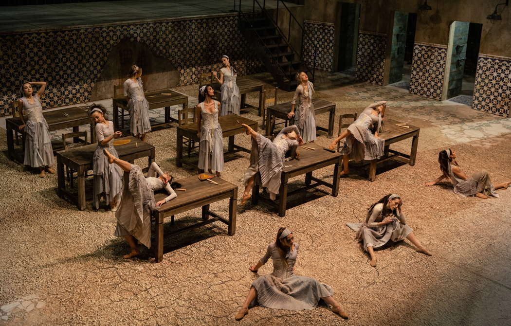 A scene from Jira Bubeníček's 'Carmen' ballet. Photo © 2019 Yasuko Kageyama