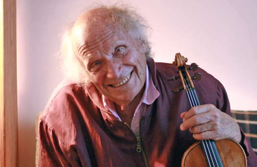 Ivry Gitlis (1922-2020) at his home in Paris. Photo © 2010 Tamar Moshinsky