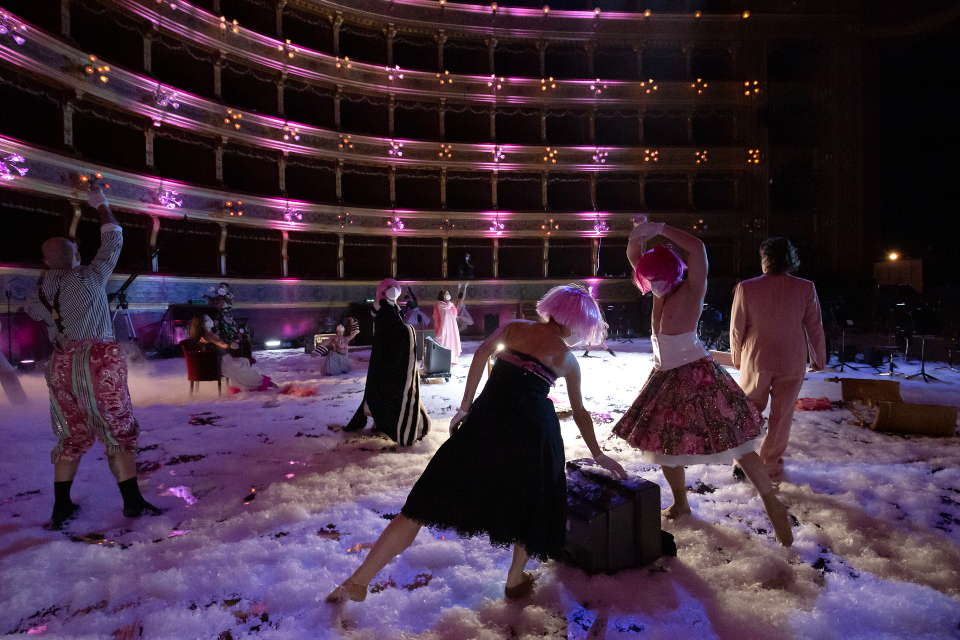 A scene from 'Il crepuscolo dei sogni' (The Twilight of Dreams) at Teatro Massimo. Photo © 2021 Rosellina Garbo