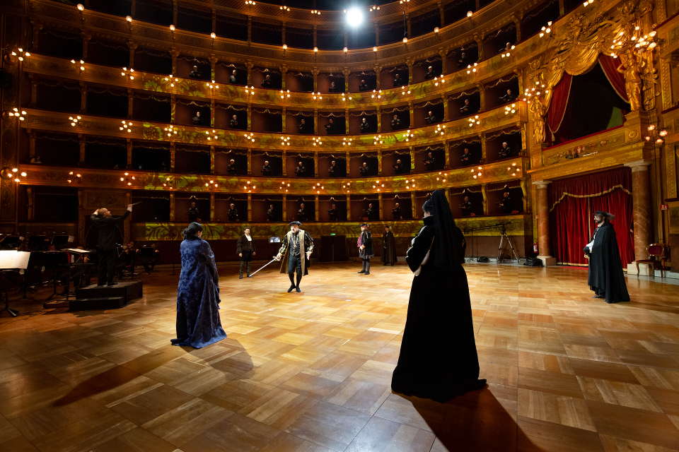 A scene from Verdi's 'Ernani' in Palermo. Photo © 2021 Rosellina Garbo