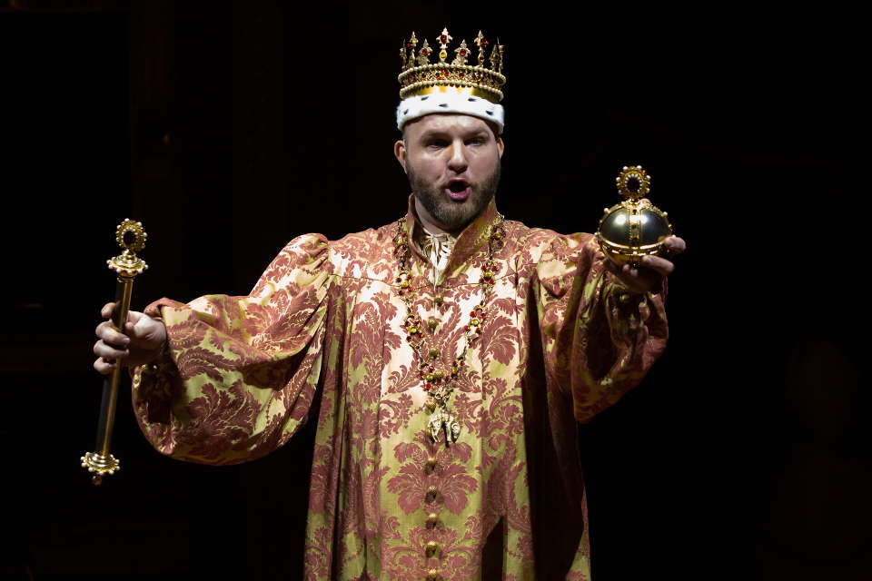 Simone Piazzola as Don Carlo in Verdi's 'Ernani' in Palermo. Photo © 2021 Rosellina Garbo