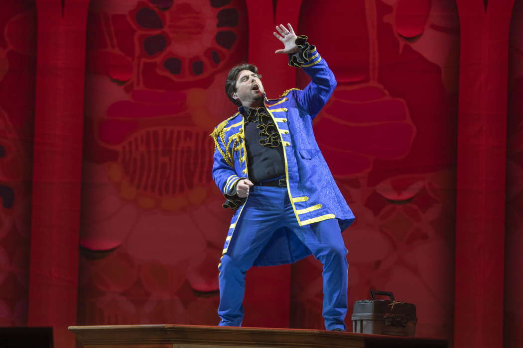 David Pershall as Figaro in San Diego Opera's 'The Barber of Seville'. Photo © 2021 J Kat Woronowicz