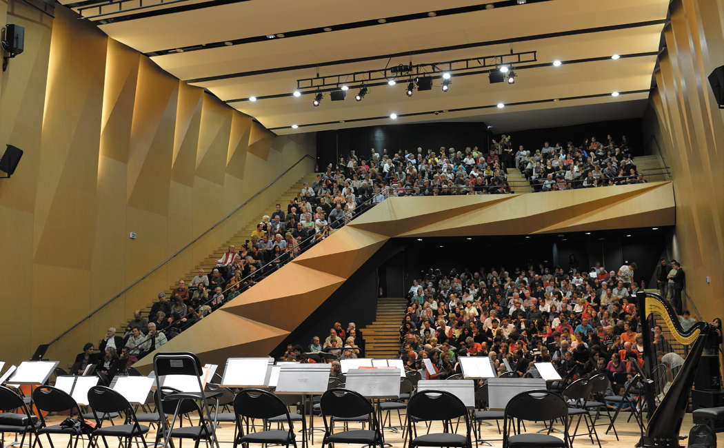 The Concert Hall of the Conservatoire Darius Milhaud. Photo © 2013 Jean-Claude Carbonne