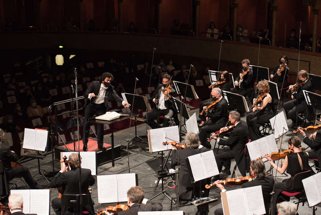 A scene from the 29 May 2021 concert by Alejo Pérez and the Teatro dell'Opera di Roma orchestra. Photo © 2021 Fabrizio Sansoni