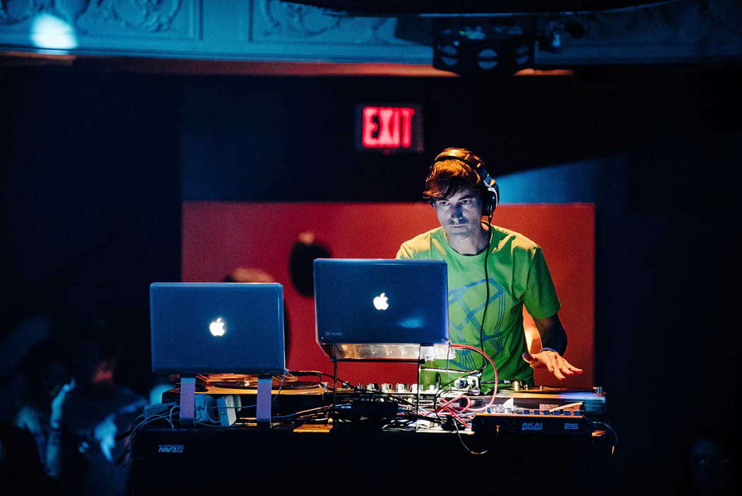 Mason Bates DJing at Mercury Soul in San Francisco. Photo © 2015 CM Howard Photography