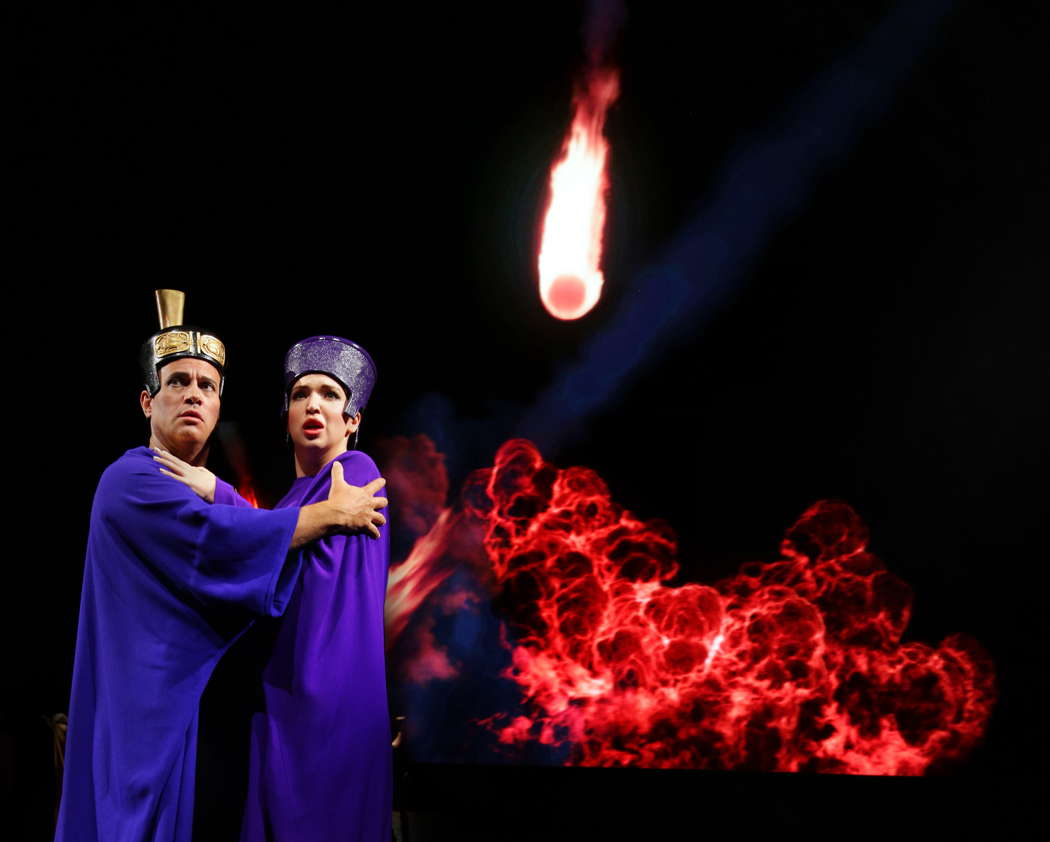 Erwin Schrott and Vasilisa Berzhanskaya in 'Moïse et Pharaon' at the Rossini Opera Festival. Photo © 2021 Studio Amati Bacciardi