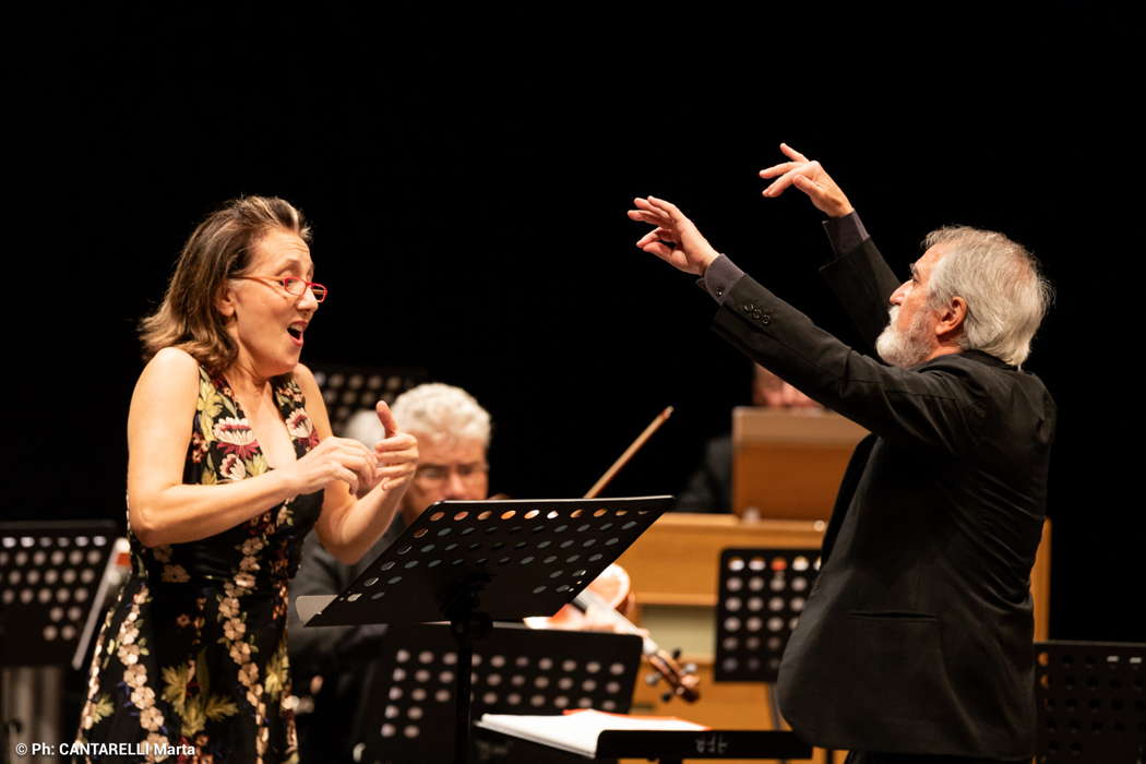 Omaggio a Giuseppe Sinopoli: Monica Bacelli and Fabio Maestri in Teatro Argentina. Photo © 2021 Marta Cantarelli