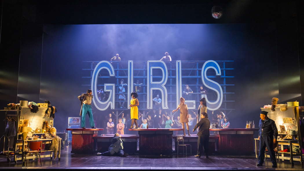 Dean Robinson as Dancairo, Matthew Stiff as Zuniga, Chrystal E Williams as Carmen, Amy Freston as Frasquita, Helen Évora as Mercedes, Stuart Laing as Remendado and Erin Caves as Don José in Opera North's production of Bizet's 'Carmen'. Photo © 2021 Tristram Kenton