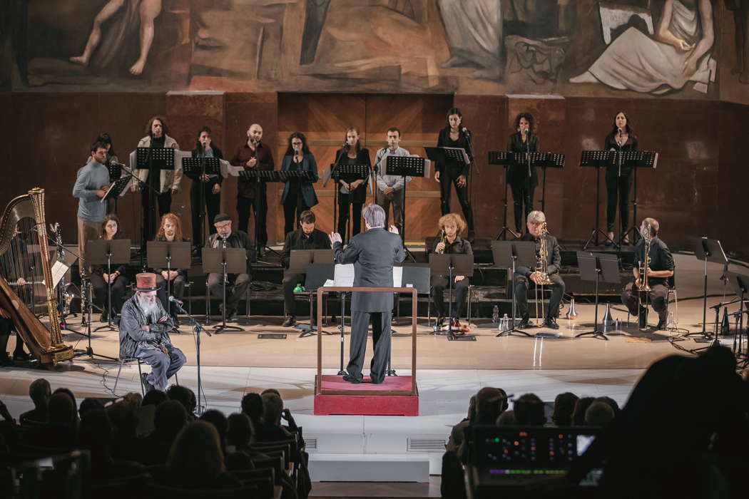 Marcello Panni, Federico Sanguineti and the Bologna Conservatory Contemporary Music Ensemble performing Berio's 'Laborintus II'. Photo © 2021 Andrea Caramelli and Federico Priori