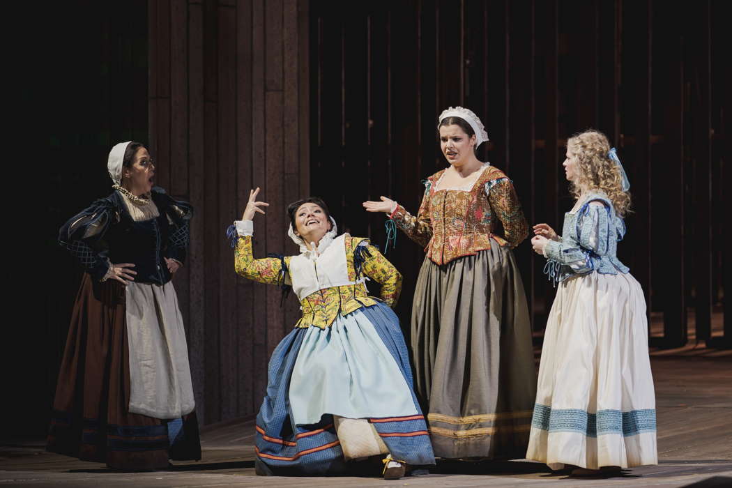 From left to right: Sara Mingardo as Mrs Quickly, Ailyn Pérez as Mrs Alice Ford, Caterina Piva as Mrs Meg Page and Francesca Boncompagni as Nannette in Verdi's 'Falstaff' at the Teatro del Maggio Musicale Fiorentino. Photo © 2021 Michele Monasta