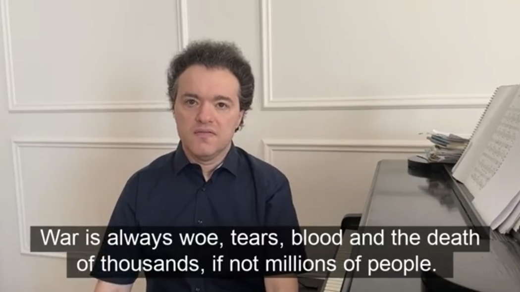 Russian pianist Evgeny Kissin on Instagram, taking a stance against Vladimir Putin's invasion of Ukraine