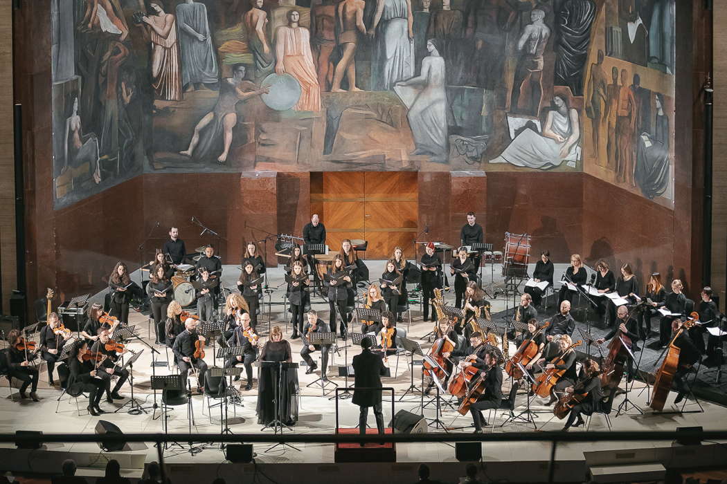 Paweł Mykietyn's 'The Passion according to St Mark' at the Aula Magna della Sapienza in Rome. Photo © 2022 Andrea Caramelli and Federico Priori