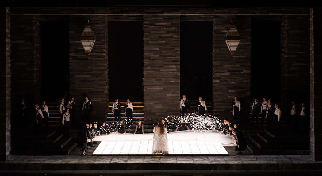 A scene from the Teatro dell'Opera di Roma production of Bellini's 'I puritani'. Photo © 2022 Fabrizio Sansoni