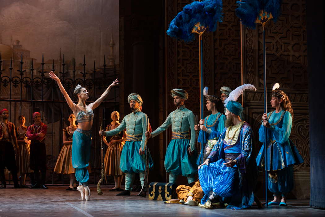 Susanna Salvi as Gulnara in Opera di Roma's 'Il Corsaro'. Photo © 2022 Fabrizio Sansoni