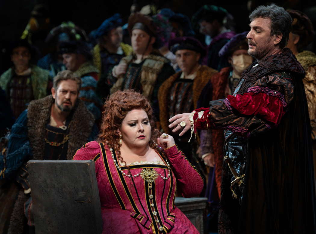 Angela Meade as Elvira, Ludovic Tézier as Don Carlo and Evgeny Stravinsky as De Silva in Verdi's 'Ernani' at Teatro dell'Opera di Roma. Photo © 2022 Fabrizio Sansoni