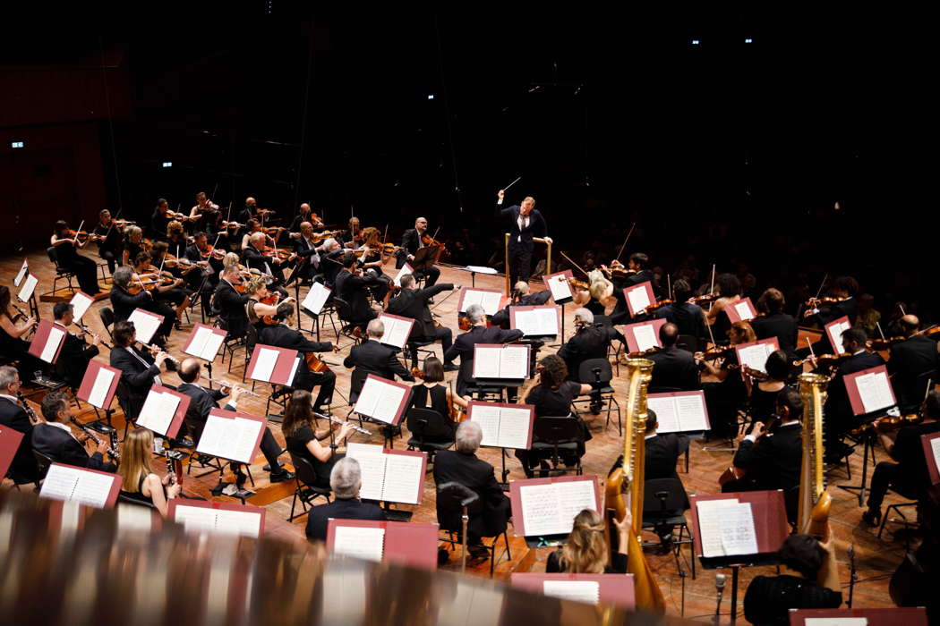 'Ein Heldenleben': Daniel Harding and the Orchestra dell'Academia di Santa Cecilia in Rome. Photo © 2022 Musacchio, Ianniello & Pasqualini