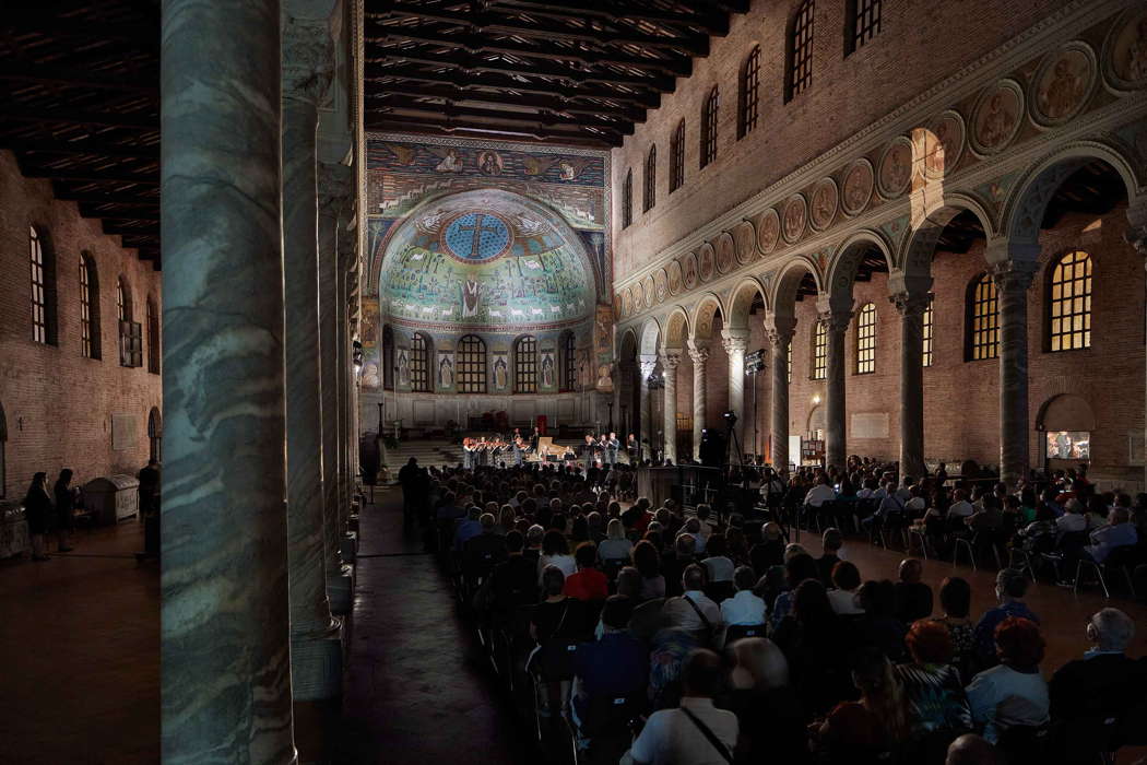 Ensemble Zefiro performing in the Basilica of Sant'Apollinare, Classe, Italy. Photo © 2022 Fabrizio Zani