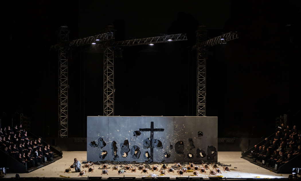 Markus Werba as the celebrant in Teatro dell'Opera di Roma's production of Bernstein's 'Mass' at the Baths of Caracalla in Rome. Photo © 2022 Fabrizio Sansoni