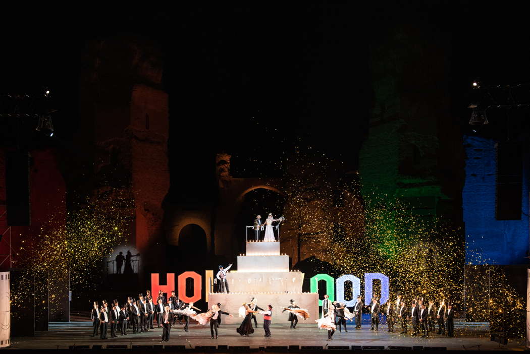 A scene from Teatro dell'Opera di Roma's 'Il barbiere di Siviglia' at the Terme di Caracalla in Rome. Photo © 2022 Fabrizio Sansoni