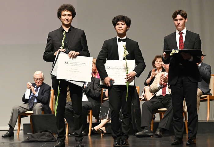 During the Santander International Piano Competition awards gala, from left to right: Marcel Tadokoro, Xiaolu Zang and Jaeden Izik-Dzurko - third, second and first prizewinners, respectively. Photo © 2022 Elena Torcida