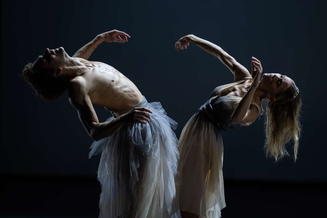 Eleonora Abbagnato and Friedemann Vogel in Angelin Preljocaj's 'Nuit romaine' for Opera di Roma. Photo © 2022 Fabrizio Sansoni