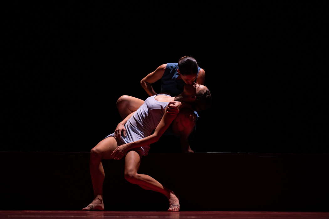 Annalisa Cianci as Arcangelo and Rebecca Bianchi as Maria in Angelin Preljocaj's 'Annonciation' for Opera di Roma. Photo © 2022 Fabrizio Sansoni