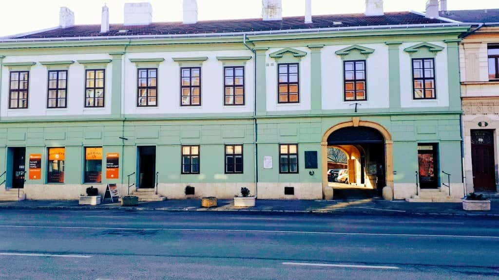 Károly/Carl Flesch was born in this house in Mosonmagyaróvár, Hungary. Photo © Anett Fodor