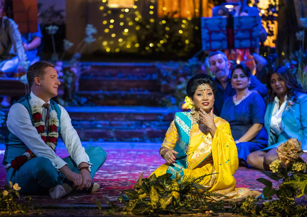 Nicholas Watts as Orpheus and Sanchita Pal as the apsarā. Photo © 2022 Tristram Kenton