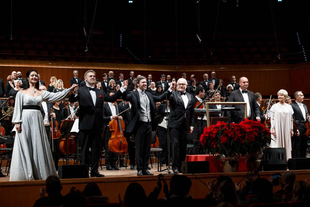 From left to right: Agunda Kulaeva, Sergey Radchenko, Stanislav Kochanovsky, Piero Monti, Alberto Marucci and Milena Vukotic in Accademia Nazionale di Santa Cecilia's presentation of Tchaikovsky's 'Snegurčka'. Photo © 2022 Riccardo Musacchio