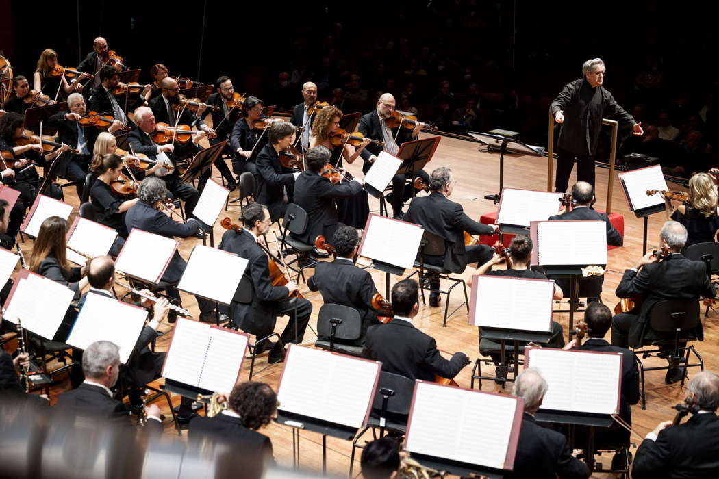 Antonio Pappano conducting the orchestra of the Accademia Nazionale di Santa Cecilia. Photo © 2023 Riccardo Musacchio